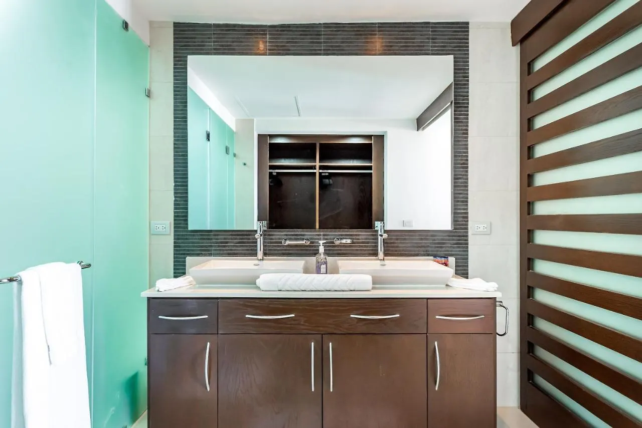 Gorgeous Ocean Front Apartment Casa Shell Condo Playa del Carmen
