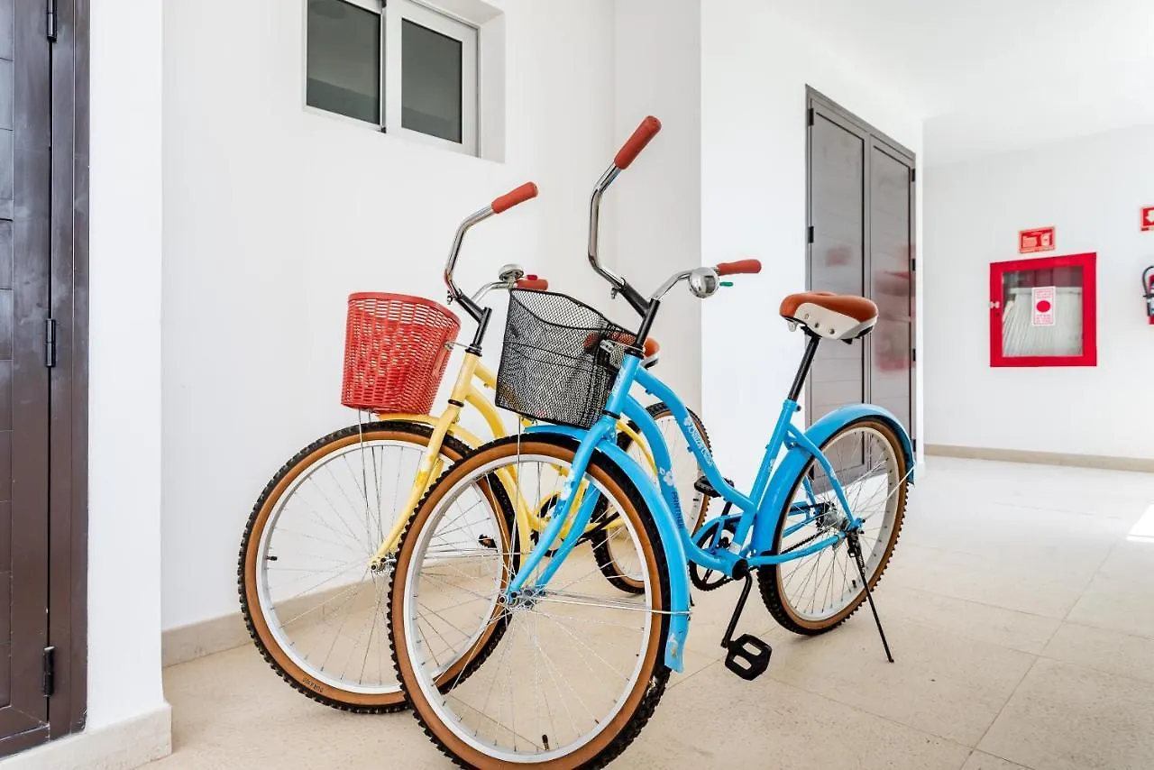 Gorgeous Ocean Front Apartment Casa Shell Condo Playa del Carmen Mexico