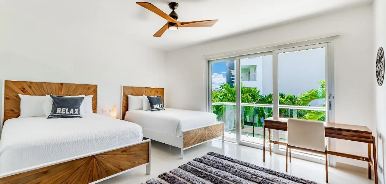Gorgeous Ocean Front Apartment Casa Shell Condo Playa del Carmen