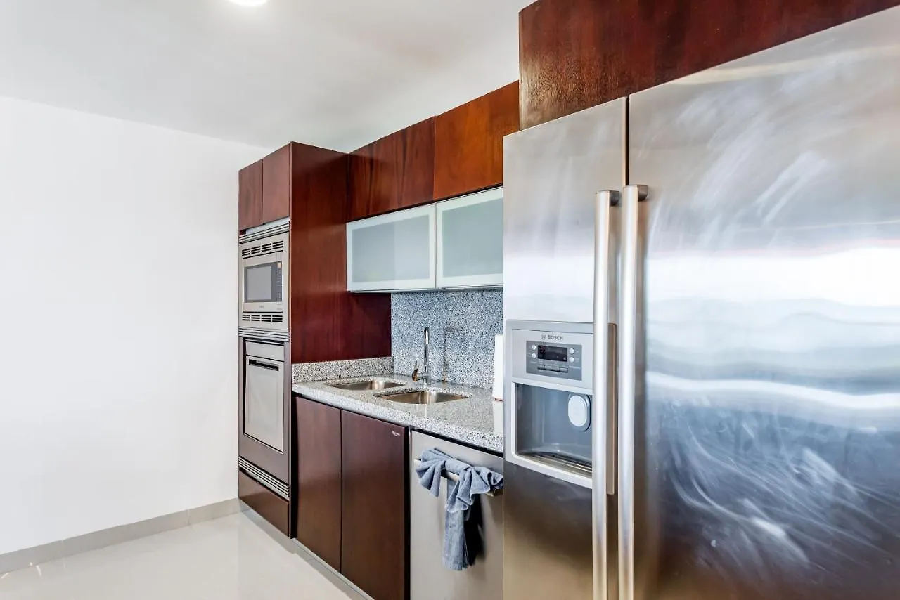 Gorgeous Ocean Front Apartment Casa Shell Condo Playa del Carmen