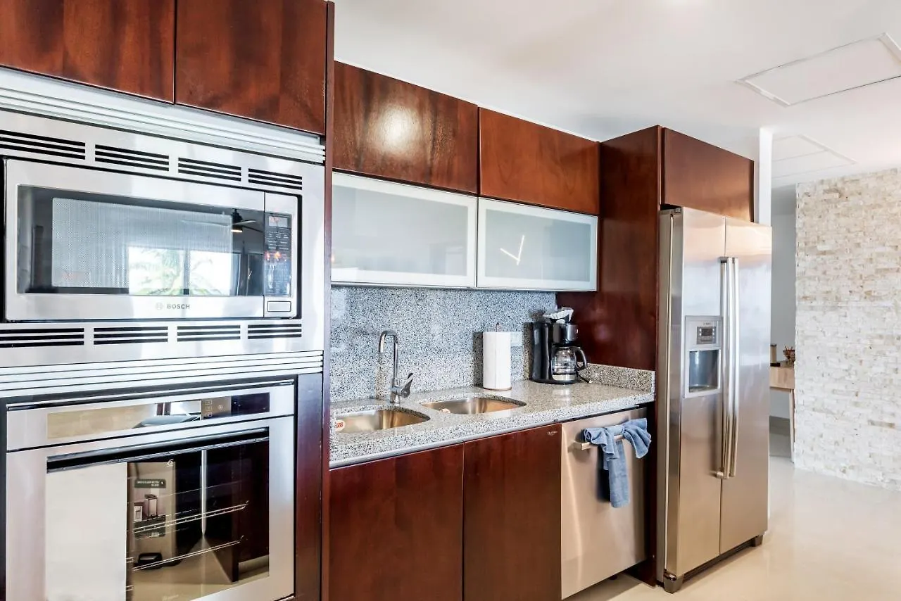 Gorgeous Ocean Front Apartment Casa Shell Condo Playa del Carmen