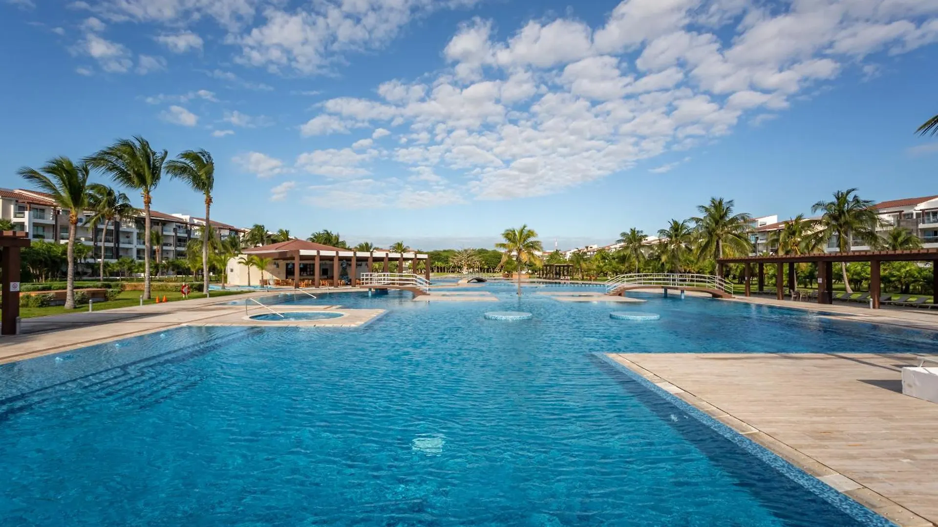 Gorgeous Ocean Front Apartment Casa Shell Condo Playa del Carmen