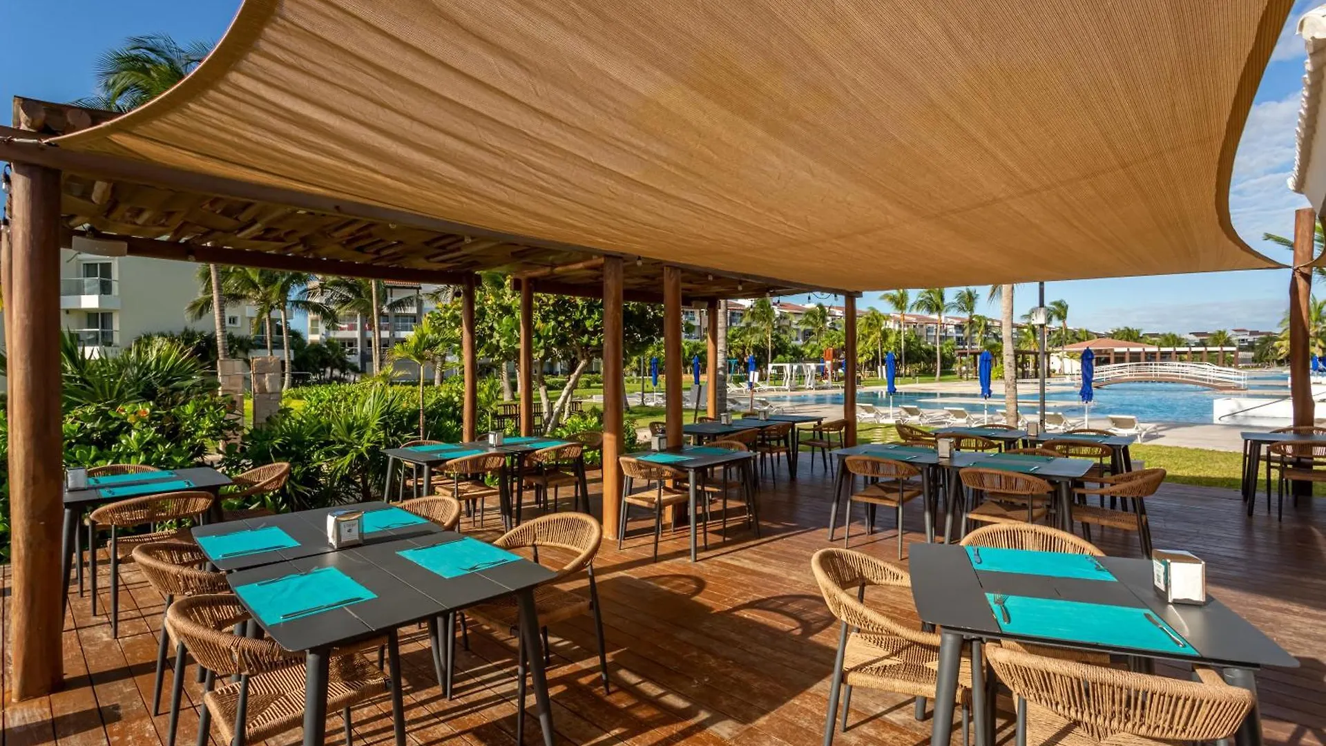 Gorgeous Ocean Front Apartment Casa Shell Condo location