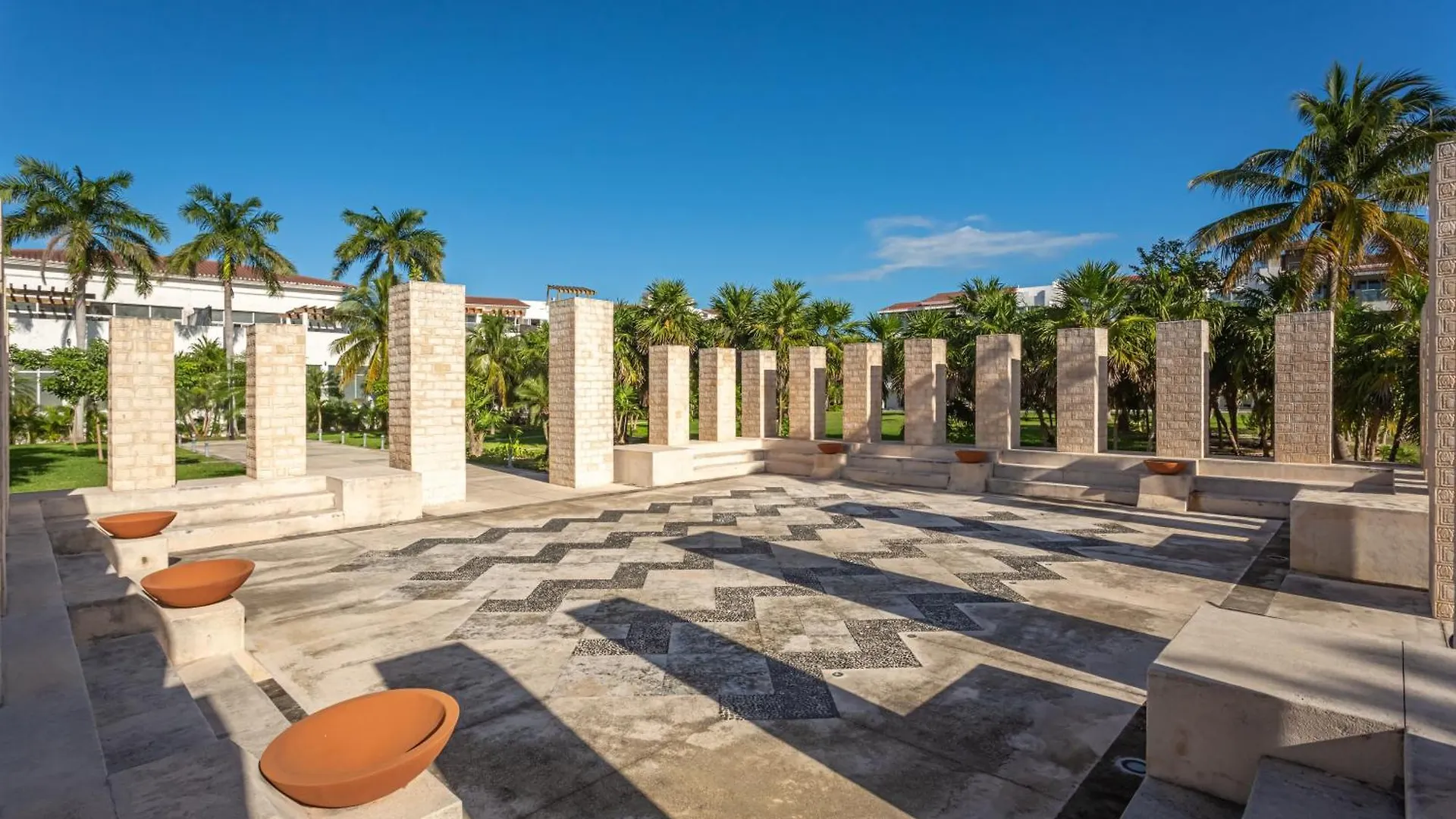 Gorgeous Ocean Front Apartment Casa Shell Condo Playa del Carmen