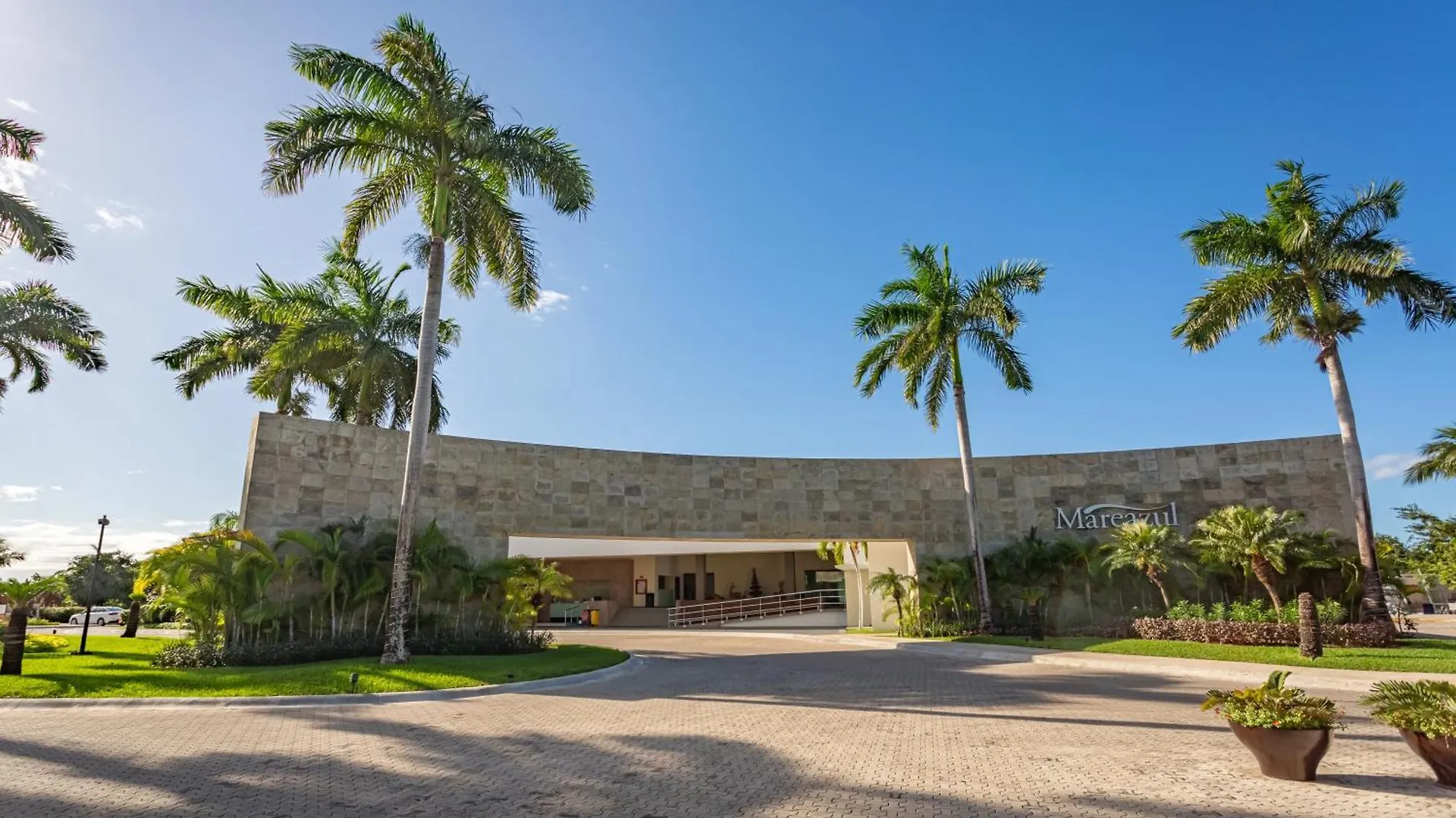 Gorgeous Ocean Front Apartment Casa Shell Condo Playa del Carmen